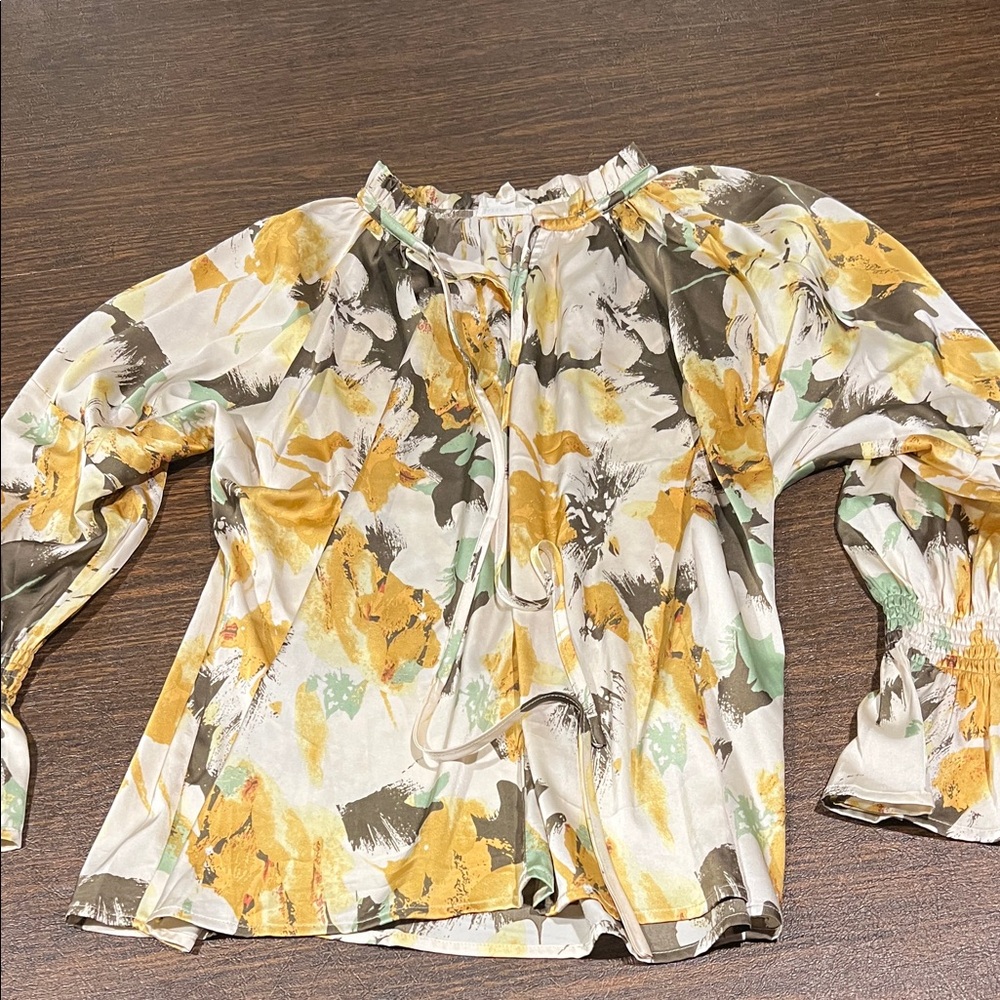 Elegant Floral Women's Blouse in Yellow and Green